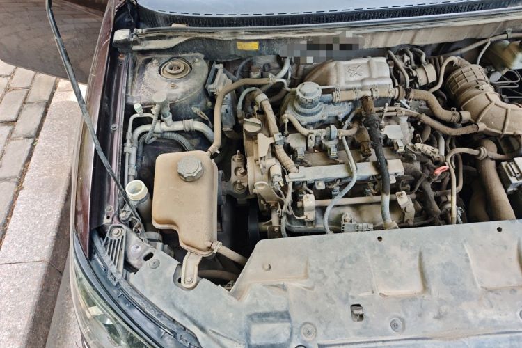 Used Geely Auto Emgrand 2014 Sedan 1.3T Manual Elite Model Engine Bay Right