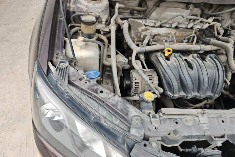 Used Geely Auto Emgrand 2014 Sedan 1.5L Manual Fashion Edition Engine Bay Right