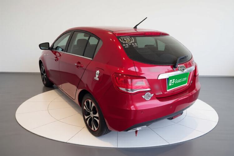 Used Geely Auto Emgrand 2014 Hatchback 1.3T Manual Elite Model Exterior 2