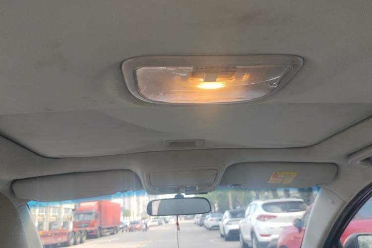 Used Geely Auto Emgrand 2014 Sedan 1.5L CVT Elite Model Headliner
