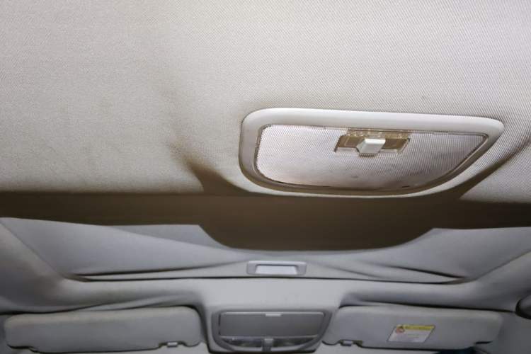Used Geely Auto Emgrand 2014 Sedan 1.5L CVT Elite Model Headliner