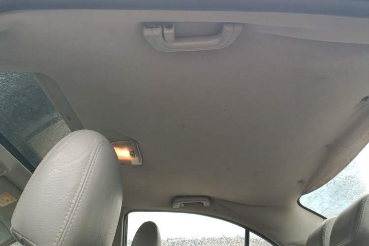 Used Geely Auto Emgrand 2014 Sedan 1.5L Manual Elite Model Headliner
