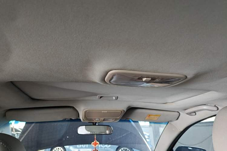 Used Geely Auto Emgrand 2014 Sedan 1.3T Manual Elite Model Headliner