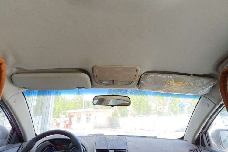 Used Geely Auto Emgrand 2014 Sedan 1.5L Manual Fashion Edition Headliner