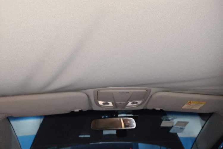 Used Geely Auto Emgrand 2014 Sedan 1.5L Manual Fashion Edition Headliner