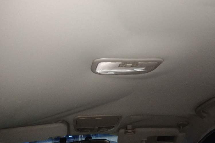 Used Geely Auto Emgrand 2014 Sedan 1.5L Manual Fashion Edition Headliner
