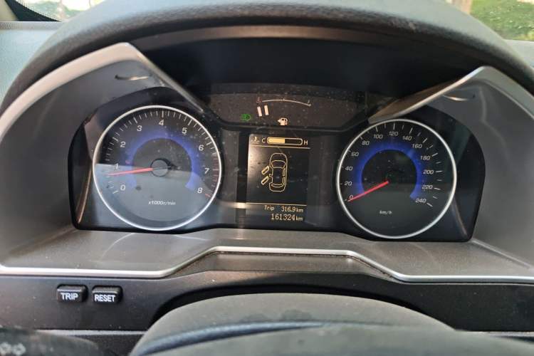 Used Geely Auto Emgrand 2014 Sedan 1.3T Manual Elite Model Instrument Cluster