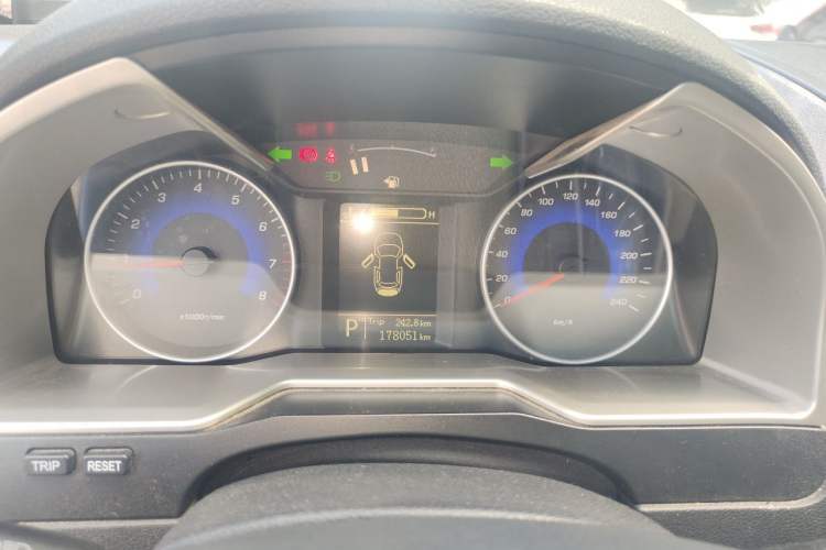 Used Geely Auto Emgrand 2014 Sedan 1.5L CVT Elite Model Instrument Cluster