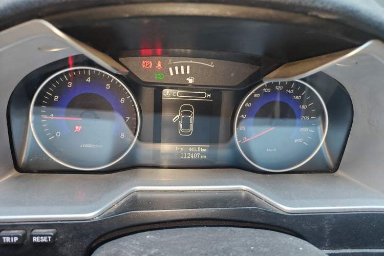 Used Geely Auto Emgrand 2014 Sedan 1.3T Manual Elite Model Instrument Cluster