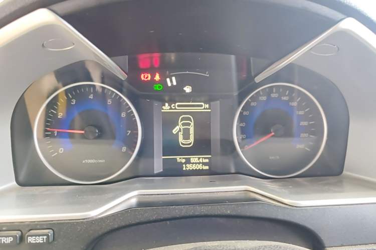 Used Geely Auto Emgrand 2014 Sedan 1.3T Manual Elite Model Instrument Cluster