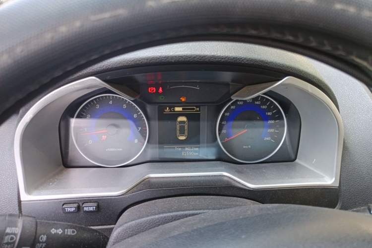 Used Geely Auto Emgrand 2014 Sedan 1.5L Manual Elite Model Instrument Cluster