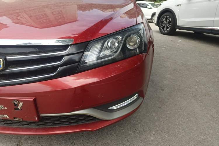Used Geely Auto Emgrand 2014 Hatchback 1.3T CVT Elite Model Left Front Headlight