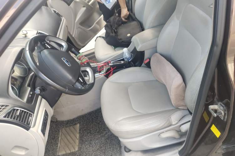 Used Geely Auto Emgrand 2014 Sedan 1.5L CVT Elite Model Left Front Seat