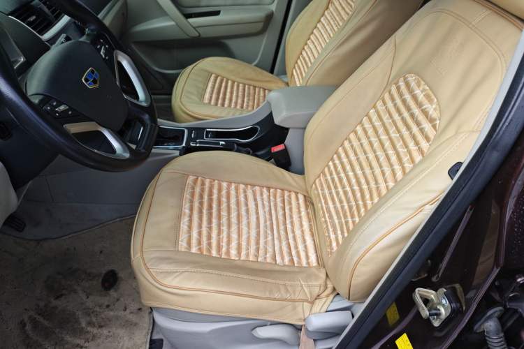 Used Geely Auto Emgrand 2014 Sedan 1.5L CVT Elite Model Left Front Seat
