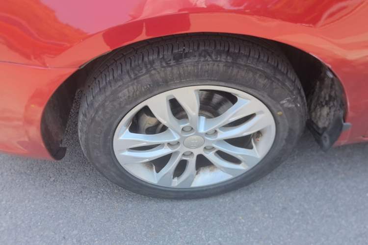 Used Geely Auto Emgrand 2014 Sedan 1.5L Manual Elite Model Left Front Wheel Hub