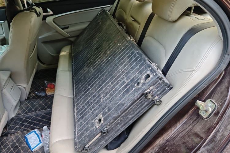 Used Geely Auto Emgrand 2014 Sedan 1.3T Manual Elite Model Left Rear Seat