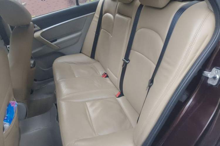 Used Geely Auto Emgrand 2014 Sedan 1.5L Manual Fashion Edition Left Rear Seat