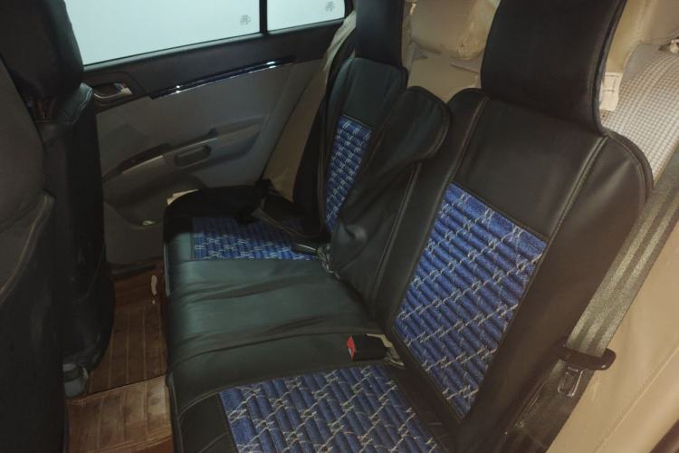 Used Geely Auto Emgrand 2014 Sedan 1.5L Manual Fashion Edition Left Rear Seat