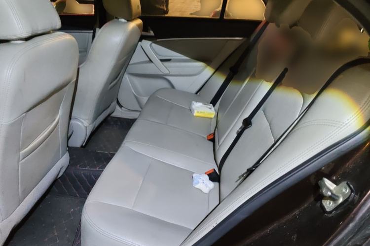Used Geely Auto Emgrand 2014 Sedan 1.5L CVT Elite Model Left Rear Seat