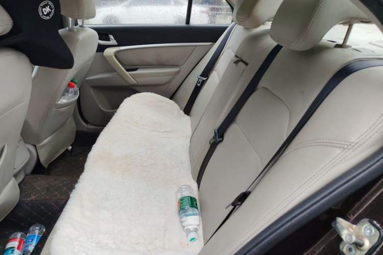 Used Geely Auto Emgrand 2014 Sedan 1.5L Manual Elite Model Left Rear Seat