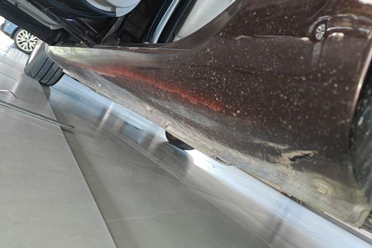 Used Geely Auto Emgrand 2014 Sedan 1.3T Manual Elite Model Left Side Sill