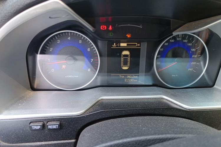 Used Geely Auto Emgrand 2014 Sedan 1.5L Manual Elite Model Odometer Close Up