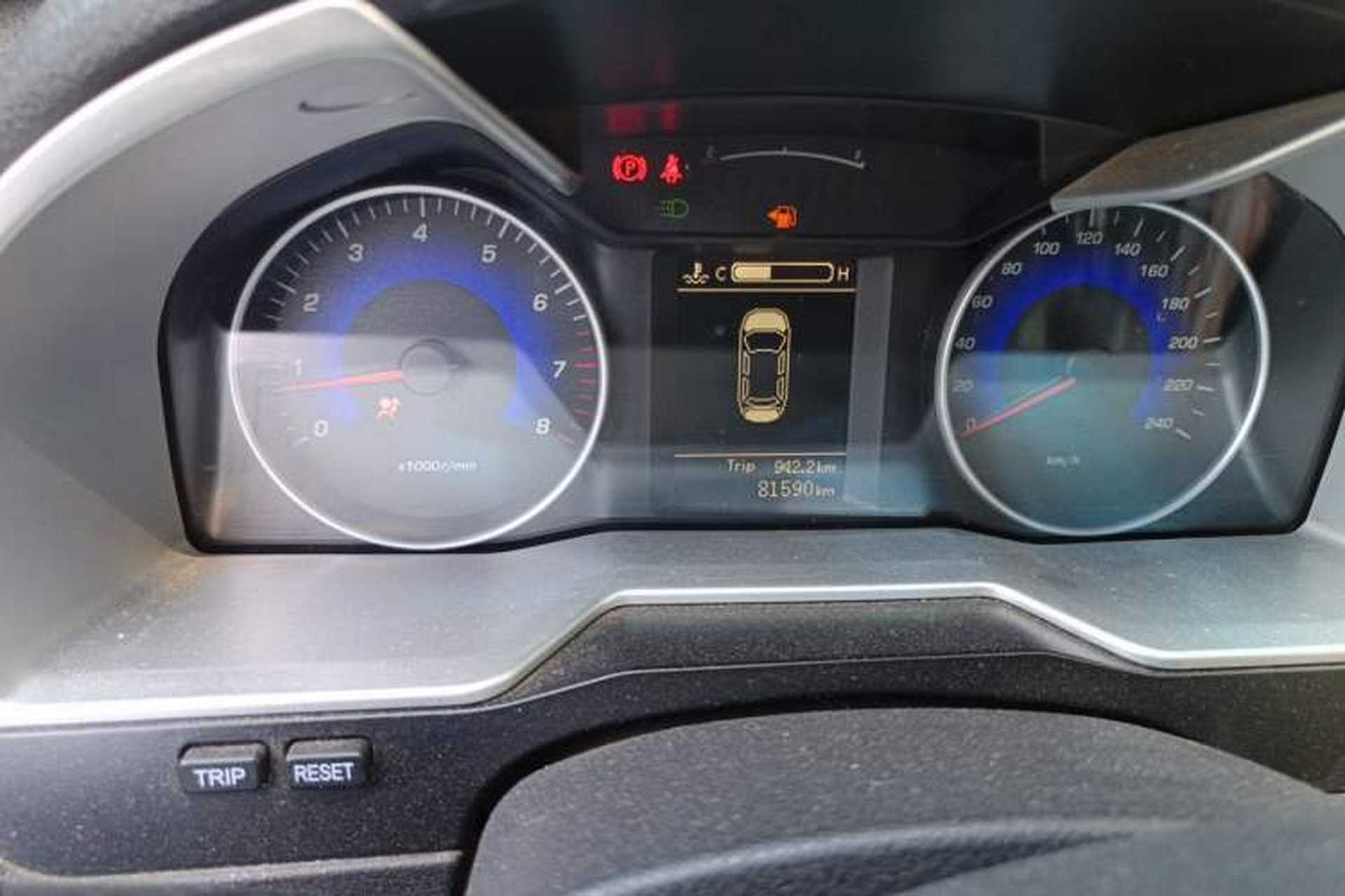 Used Geely Auto Emgrand 2014 Sedan 1.5L Manual Elite Model Odometer Close Up