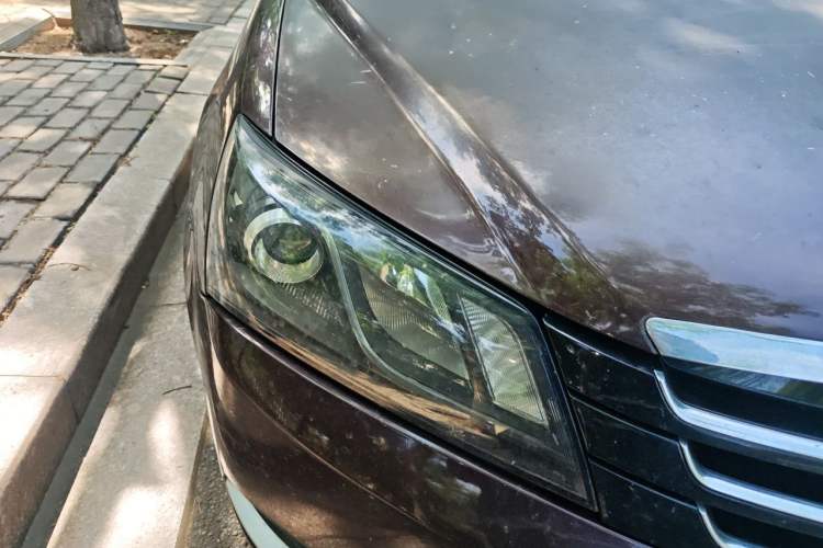Used Geely Auto Emgrand 2014 Sedan 1.3T Manual Elite Model Right Front Headlight