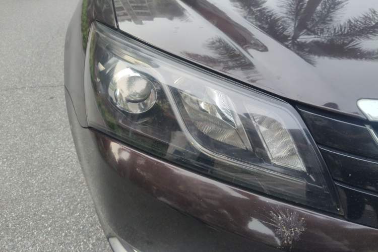 Used Geely Auto Emgrand 2014 Sedan 1.5L Manual Fashion Edition Right Front Headlight