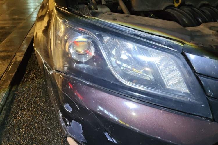 Used Geely Auto Emgrand 2014 Sedan 1.5L CVT Elite Model Right Front Headlight