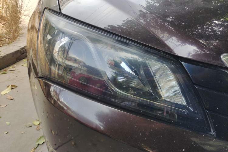 Used Geely Auto Emgrand 2014 Sedan 1.5L Manual Elite Model Right Front Headlight