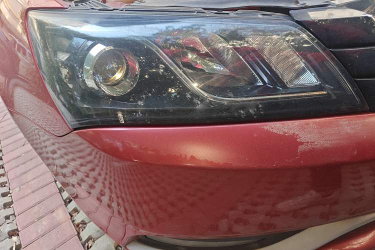Used Geely Auto Emgrand 2014 Sedan 1.3T Manual Elite Model Right Front Headlight