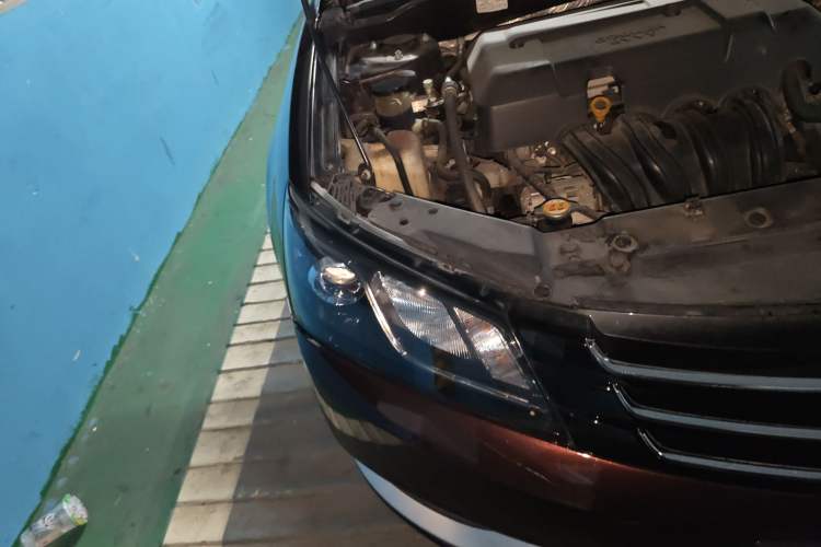 Used Geely Auto Emgrand 2014 Sedan 1.5L Manual Fashion Edition Right Front Headlight