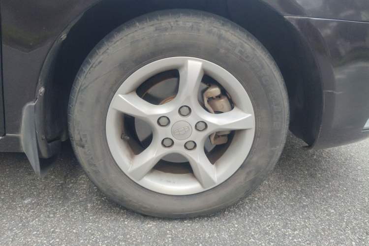 Used Geely Auto Emgrand 2014 Sedan 1.5L Manual Fashion Edition Right Front Wheel Hub