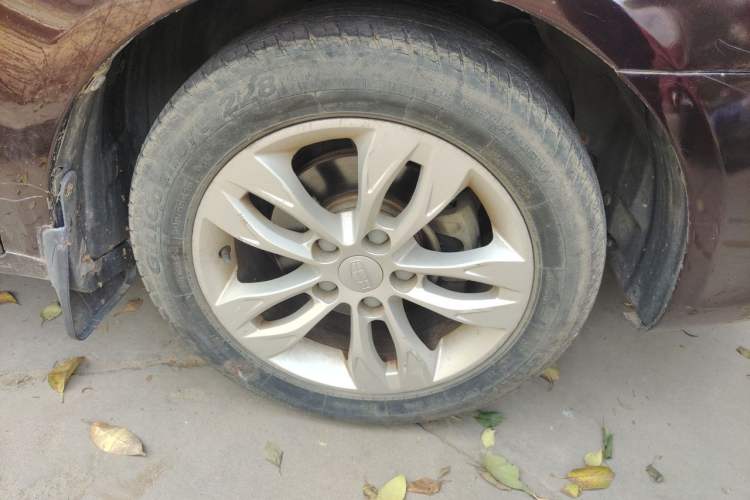 Used Geely Auto Emgrand 2014 Sedan 1.5L Manual Elite Model Right Front Wheel Hub