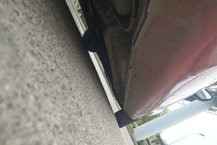 Used Geely Auto Emgrand 2014 Hatchback 1.3T CVT Elite Model Right Side Sill