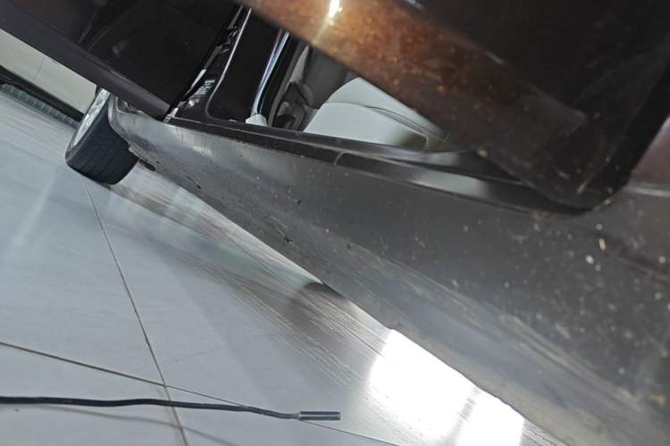 Used Geely Auto Emgrand 2014 Sedan 1.3T Manual Elite Model Right Side Sill