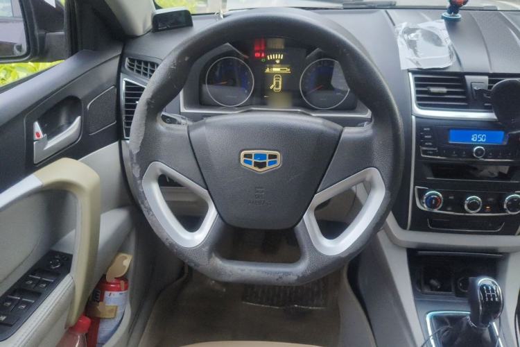 Used Geely Auto Emgrand 2014 Sedan 1.5L Manual Fashion Edition Steering Wheel