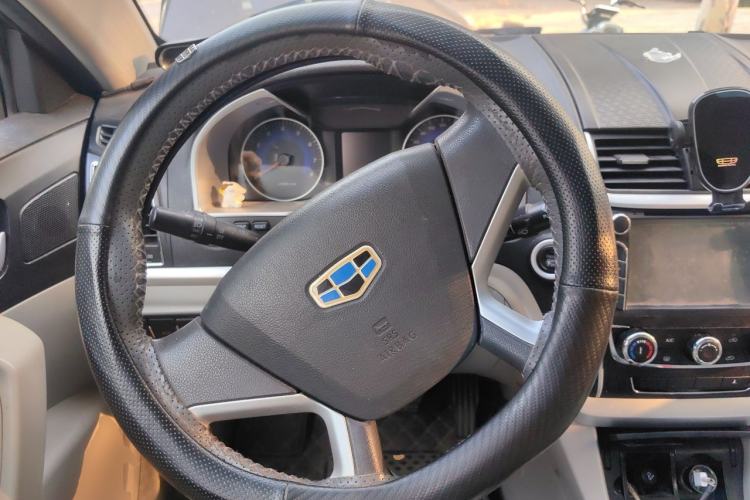 Used Geely Auto Emgrand 2014 Sedan 1.5L Manual Fashion Edition Steering Wheel