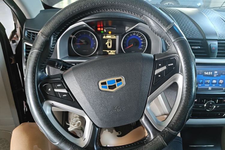 Used Geely Auto Emgrand 2014 Sedan 1.3T Manual Elite Model Steering Wheel