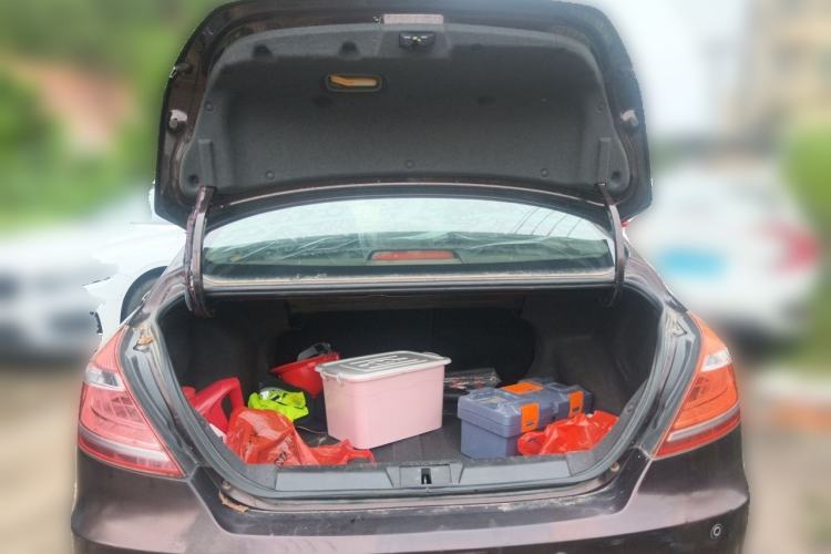 Used Geely Auto Emgrand 2014 Sedan 1.3T Manual Elite Model Trunk