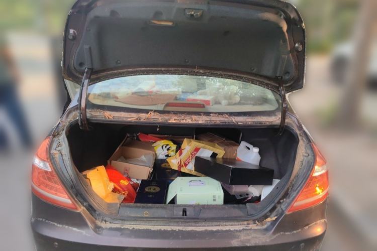 Used Geely Auto Emgrand 2014 Sedan 1.5L Manual Fashion Edition Trunk