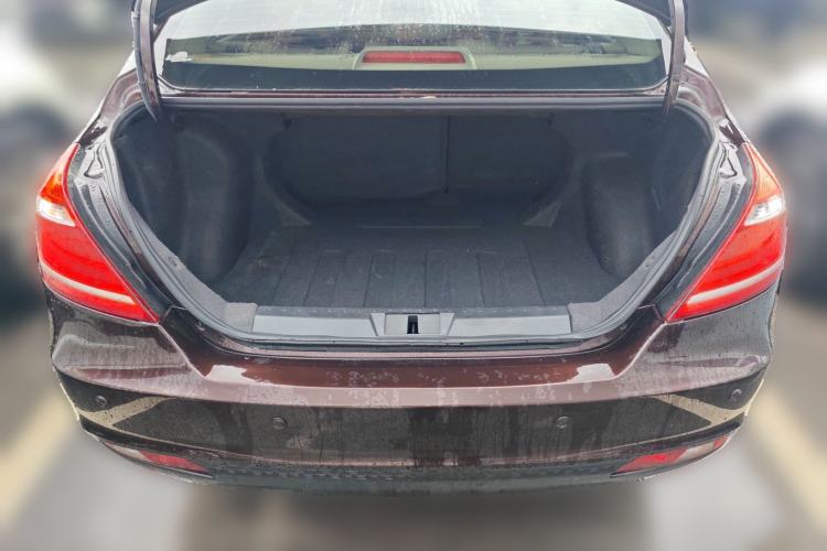 Used Geely Auto Emgrand 2014 Sedan 1.5L CVT Elite Model Trunk