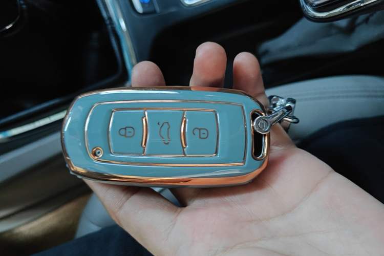 Used Geely Auto Emgrand 2014 Sedan 1.3T Manual Elite Model Vehicle Key