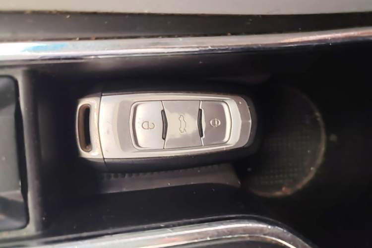 Used Geely Auto Emgrand 2014 Sedan 1.3T Manual Elite Model Vehicle Key