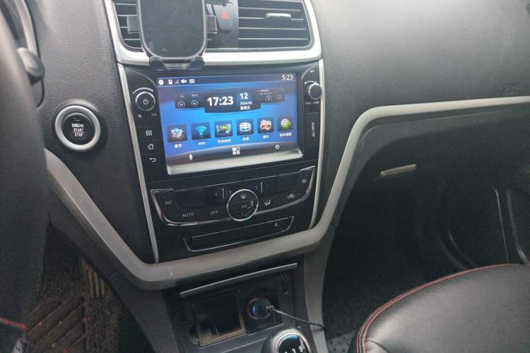 Used Geely Auto Emgrand 2014 Hatchback 1.5L Manual Elite Model Audio And AC Panel