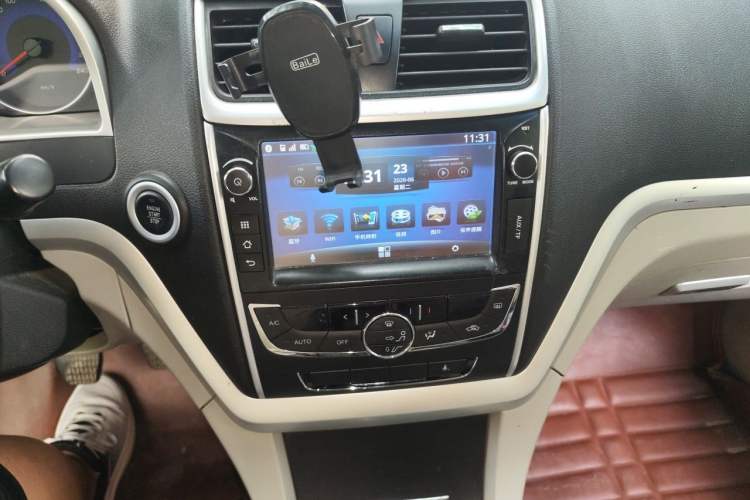 Used Geely Auto Emgrand 2014 Sedan 1.5L Manual Elite Model Audio And AC Panel