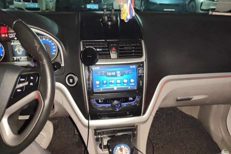 Used Geely Auto Emgrand 2014 Sedan 1.3T CVT Elite Model Audio And AC Panel