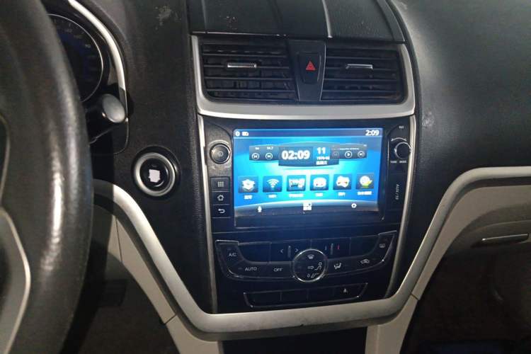 Used Geely Auto Emgrand 2014 Sedan 1.5L Manual Elite Model Audio And AC Panel