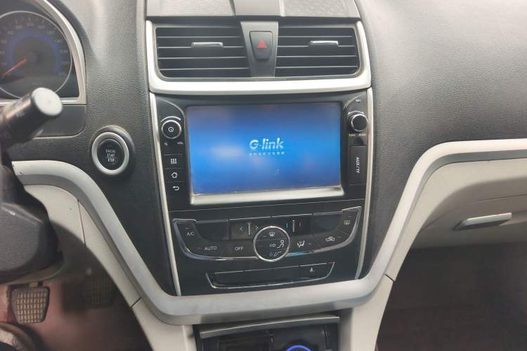 Used Geely Auto Emgrand 2014 Sedan 1.5L Manual Elite Model Audio And AC Panel